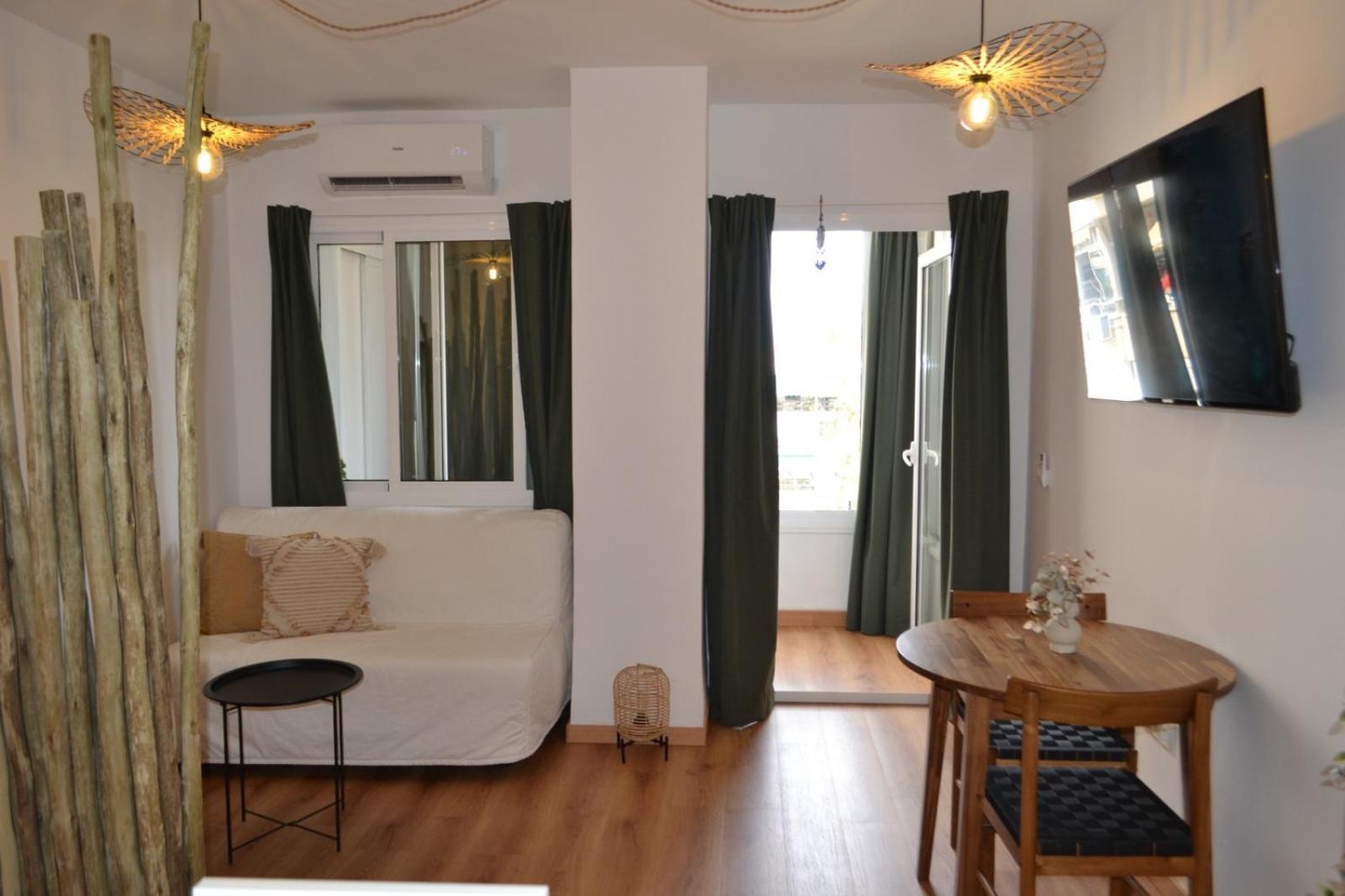 Apartament Boho ตอร์เรโมลิโนส ภายนอก รูปภาพ