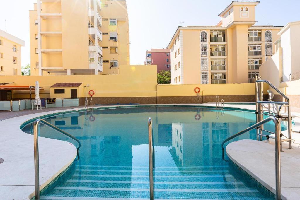 Apartament Boho ตอร์เรโมลิโนส ภายนอก รูปภาพ